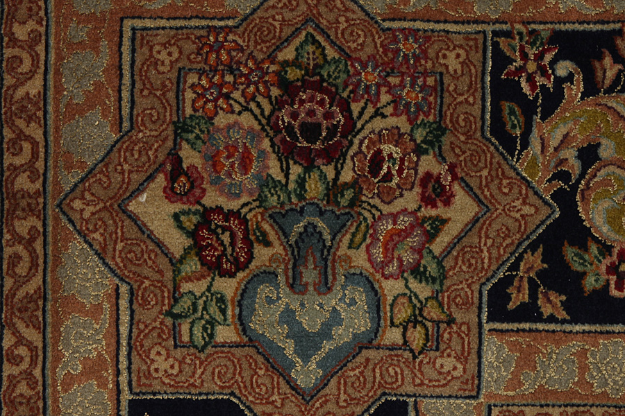 Isfahan Персийски връзван килим 237x155 - Снимка 6