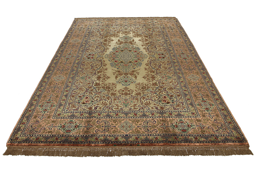 Isfahan Персийски връзван килим 307x202 - Снимка 3